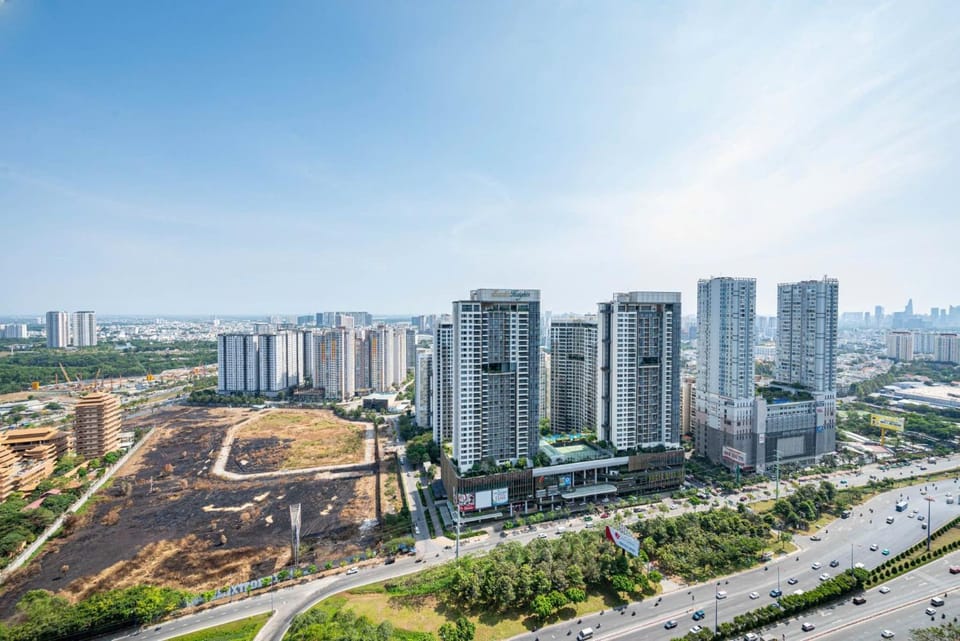 Property building, Bird's eye view, City view, Location