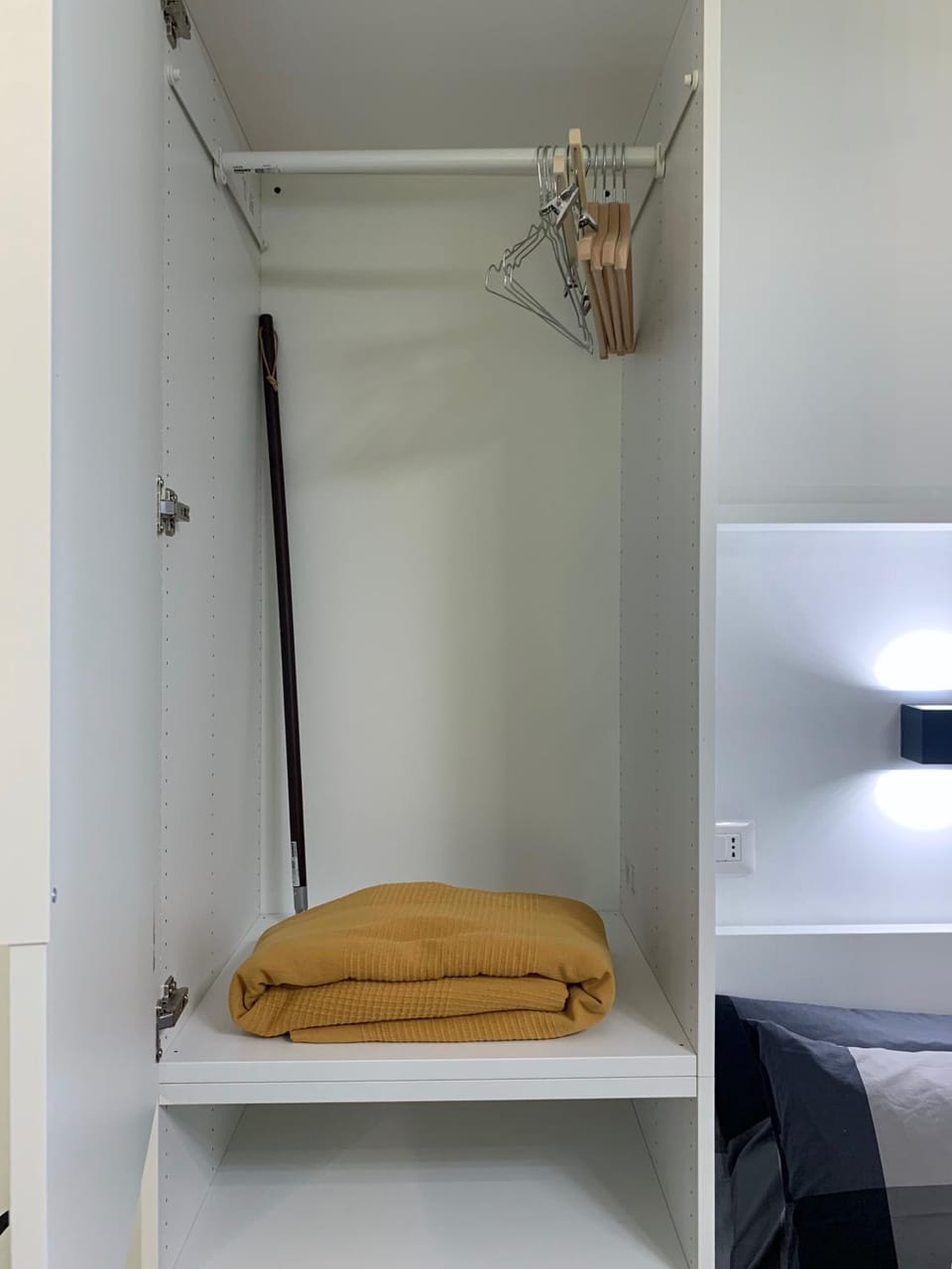 Bedroom, wardrobe