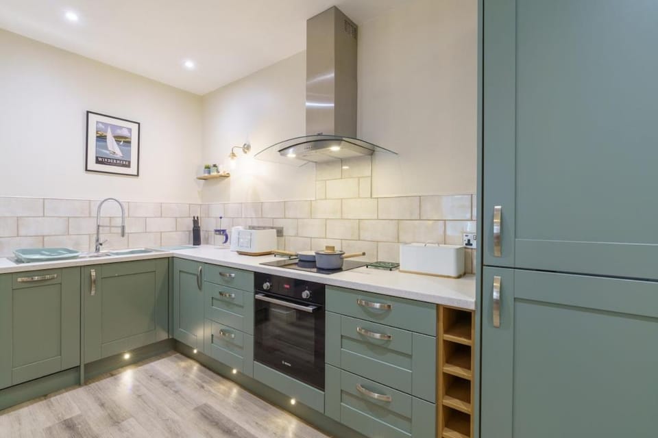 The Old Antiques Warehouse Apartment in Bowness-on-Windermere
