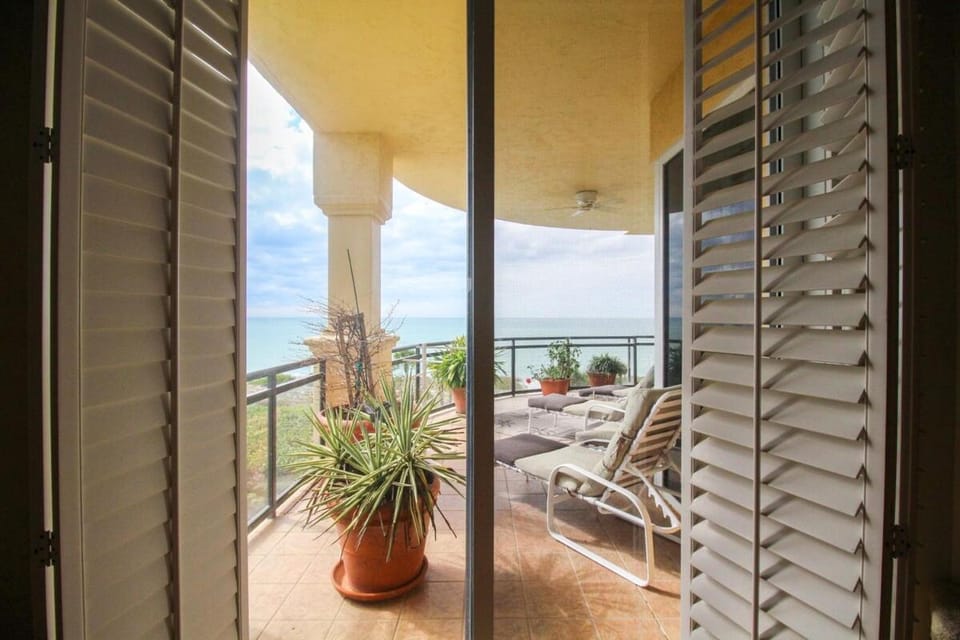 Patio, View (from property/room), Balcony/Terrace, Sea view