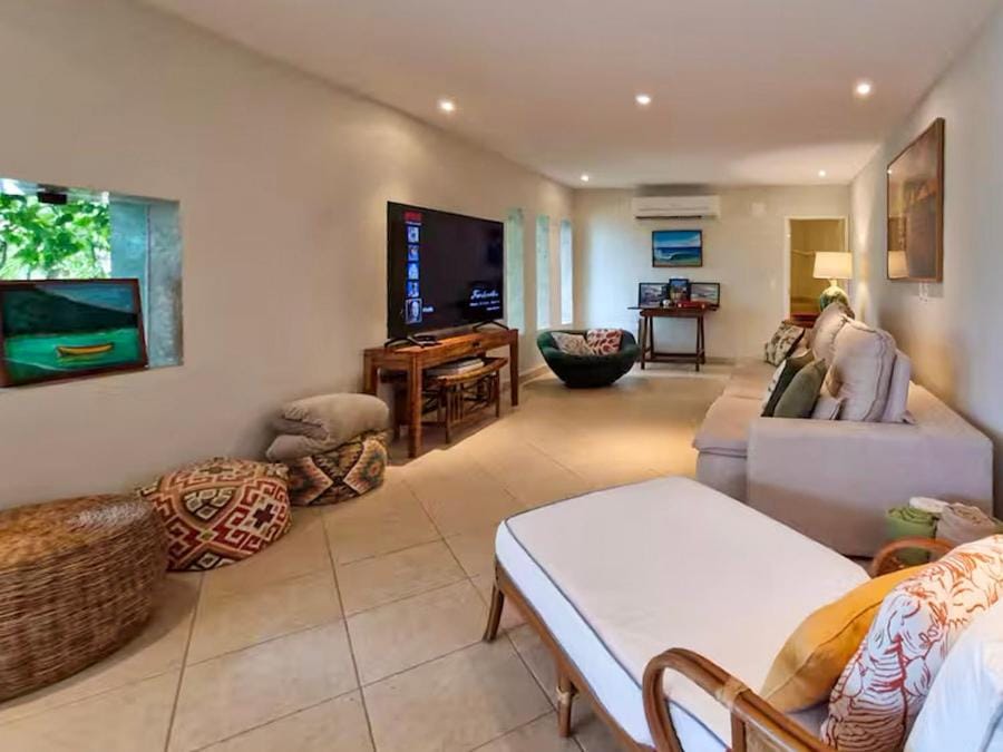 NOVO Mansão Pé na Areia com Heliponto, 1 Piscina, 1 Hidro, Sauna e 5 Quartos Villa in Angra dos Reis