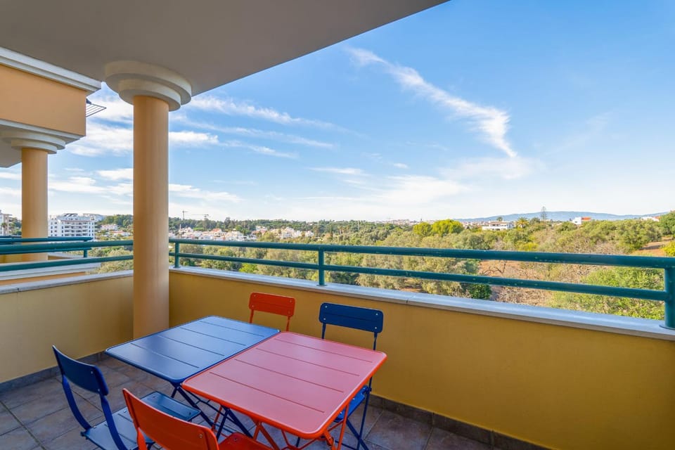 Natural landscape, View (from property/room), Balcony/Terrace, Dining area