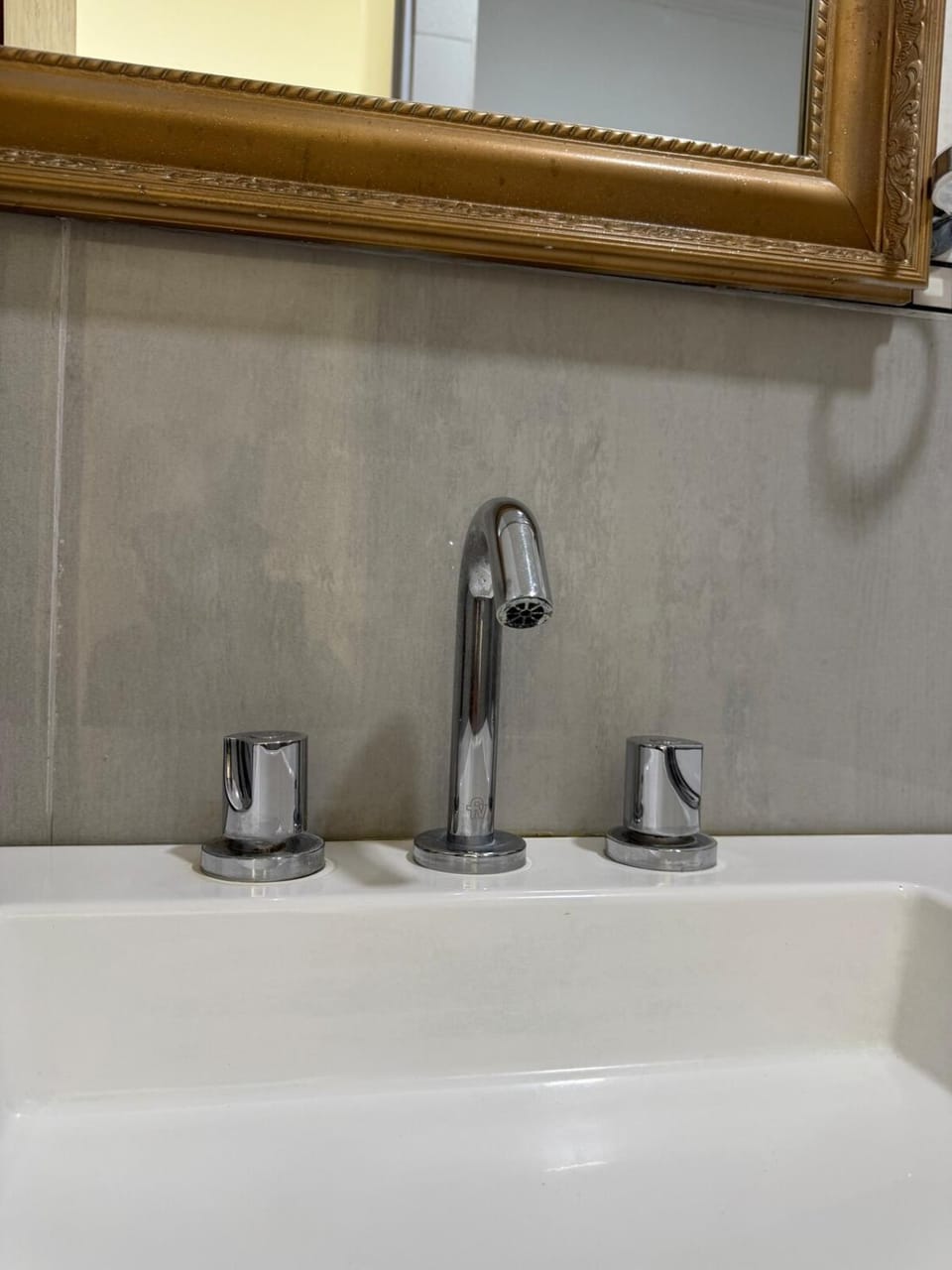 Bathroom, heating