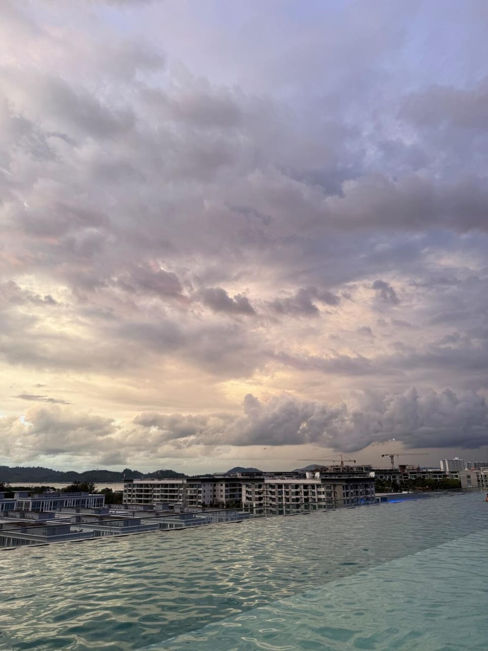 Sea & Sunset View at Sutera Avenue Near Imago Apartment in Kota Kinabalu