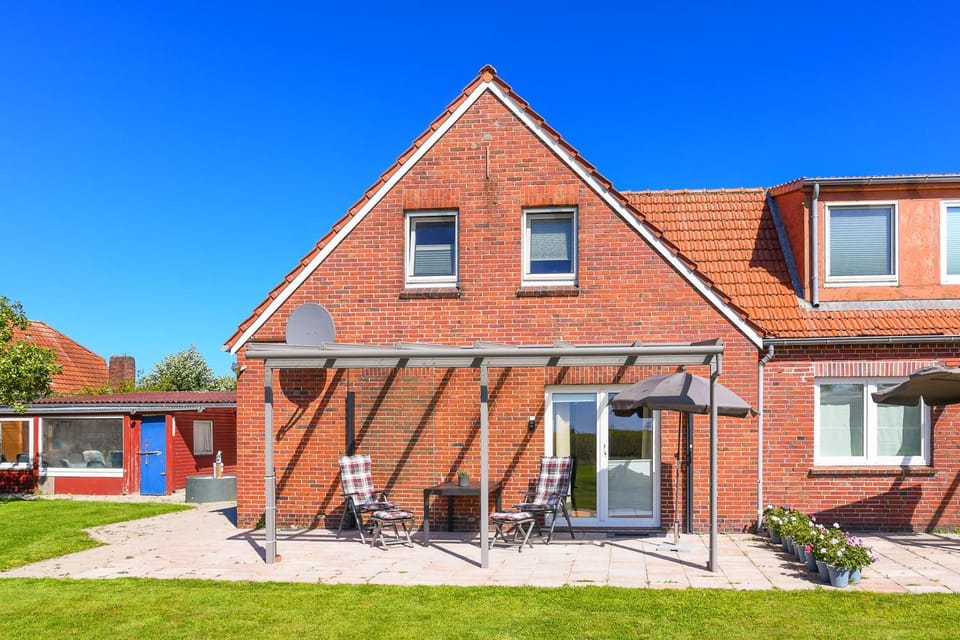 Haus Deichblick Apartment in Neuharlingersiel
