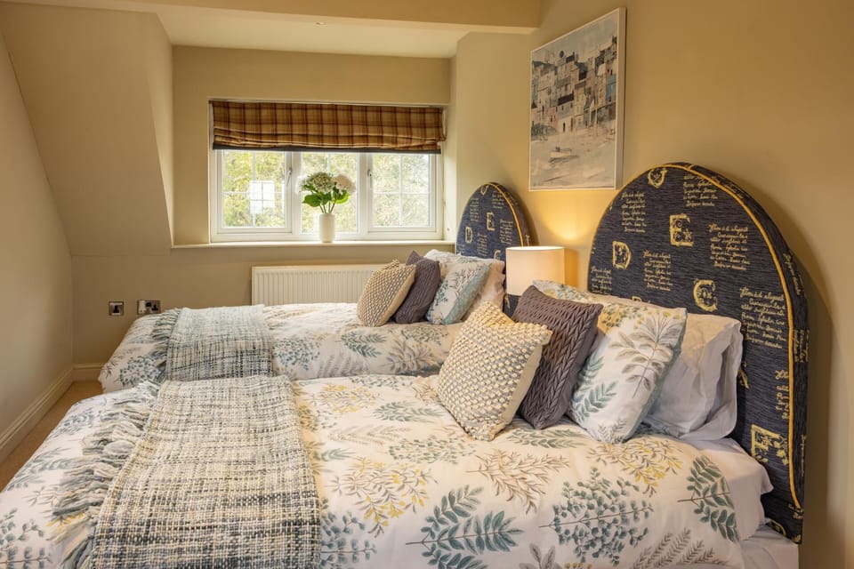 STAXTON COACH HOUSE dog friendly with garden House in Scarborough