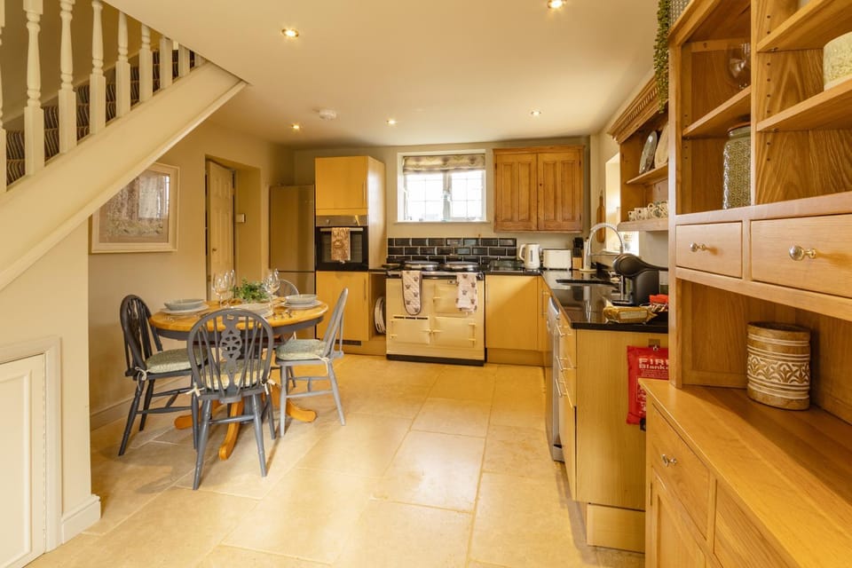 STAXTON COACH HOUSE dog friendly with garden House in Scarborough