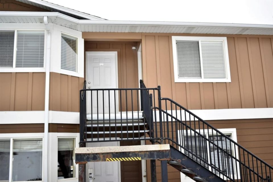 Tennis Building 201 House in Garden City