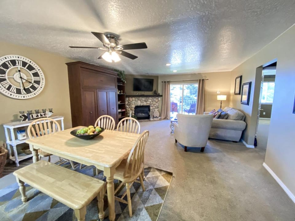 Tennis Building 201 House in Garden City
