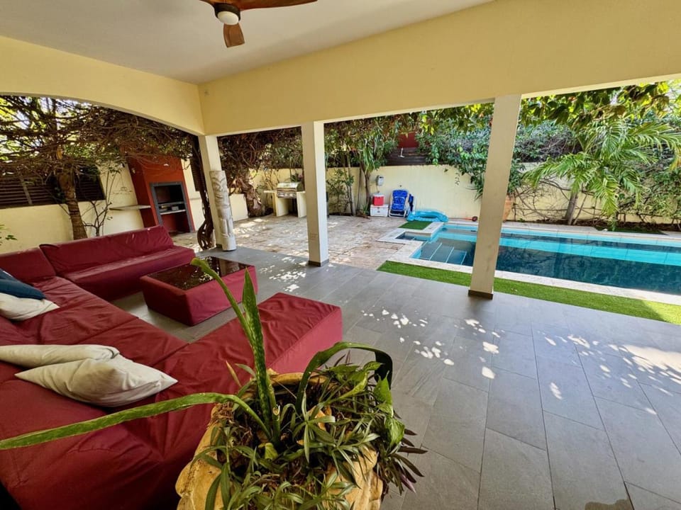 Merlot Villas Aruba private pool from Palm Beach Villa in Noord