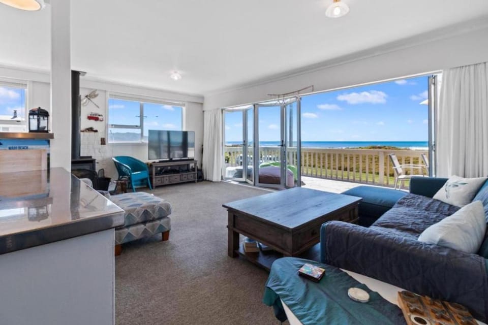 TV and multimedia, Balcony/Terrace, Living room