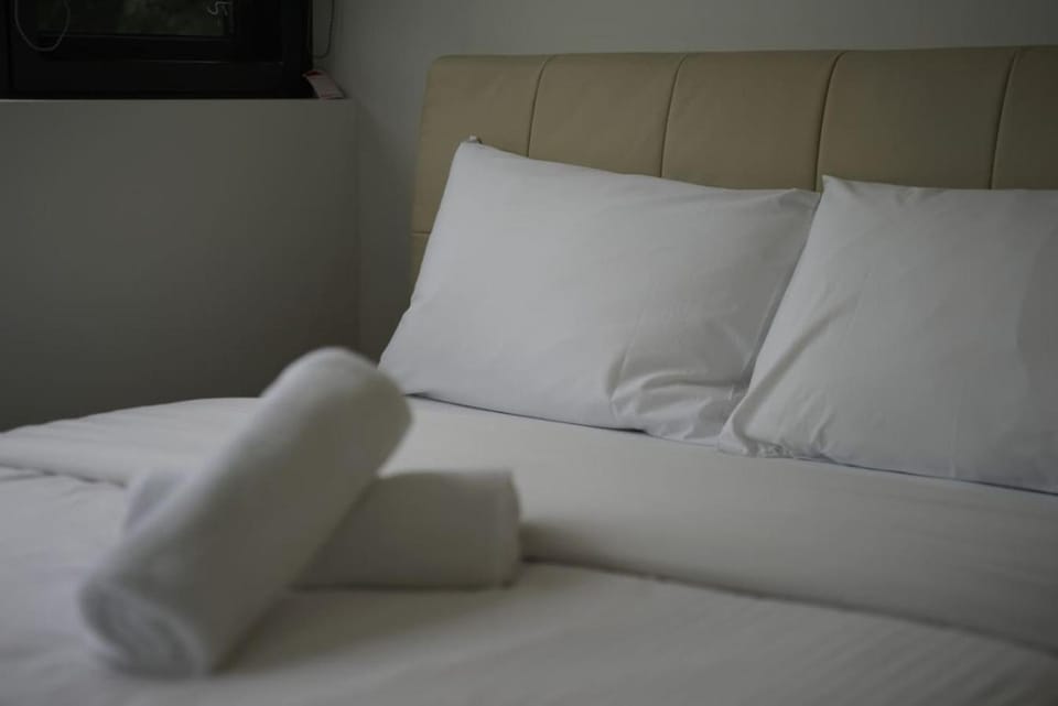 Newly Renovated Modern 2BR Self-Contained Unit House in Brisbane