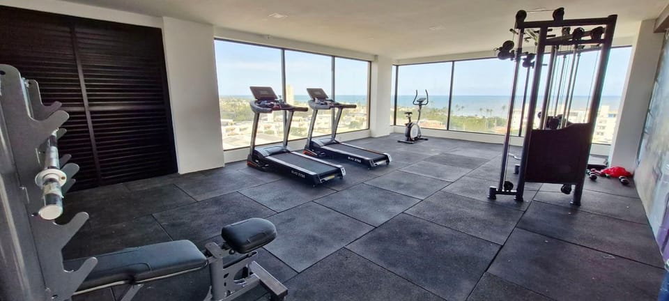 Fitness centre/facilities, Sea view