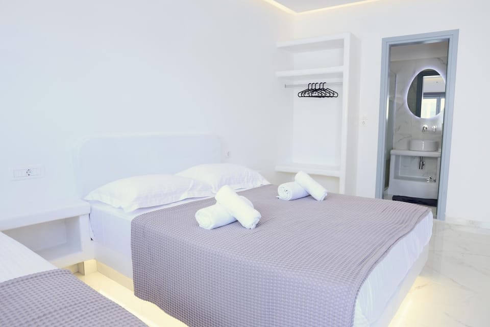 Tinamar Selections Hotel in Perissa