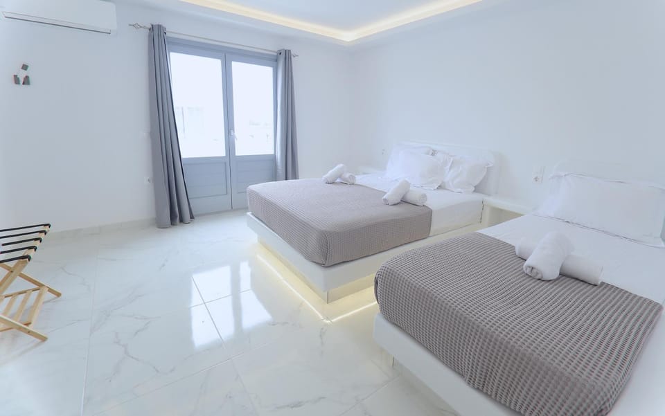 Tinamar Selections Hotel in Perissa