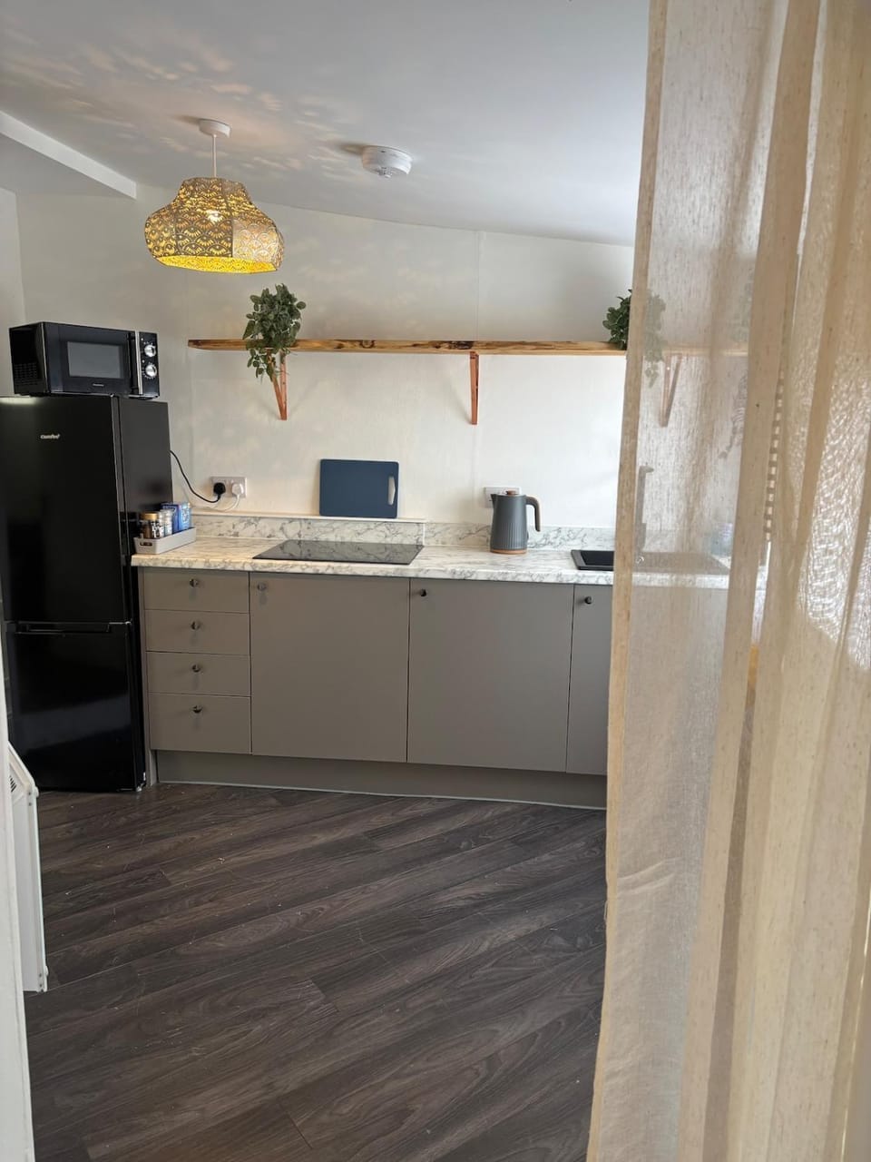 Quirky renovated apartment Glastonbury Apartment in Glastonbury