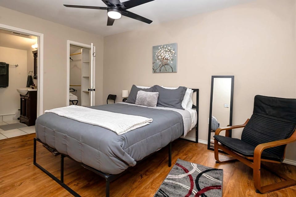 Bed, Bedroom