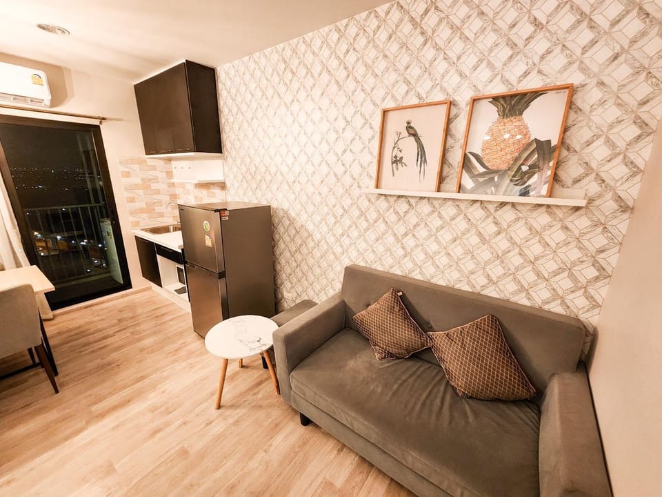 The Room Bangyai Apartment in Bangkok