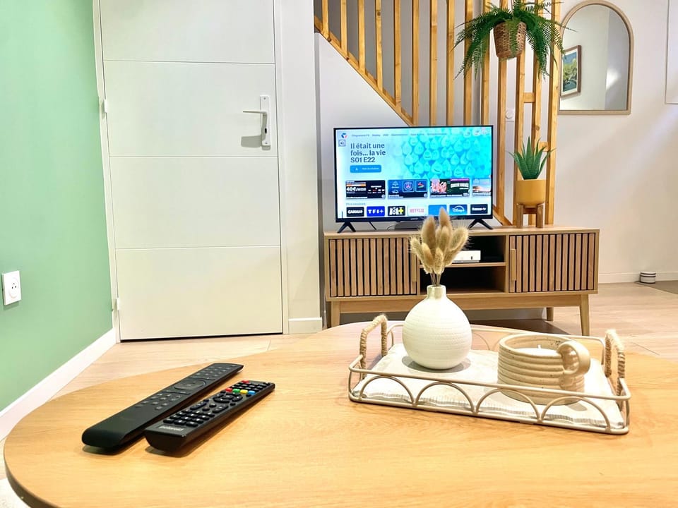 Communal lounge/ TV room, TV and multimedia