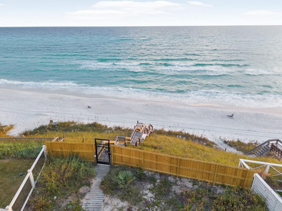 Nearby landmark, Beach