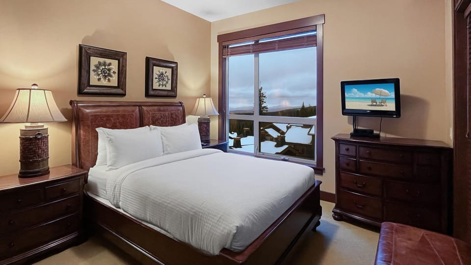 Stonegate Resort Unit C403 Apartment in British Columbia
