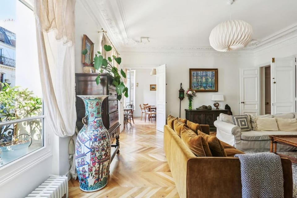 Luxury 4 bedroom Apt 160m2 2 king 2 queen Apartment in Paris