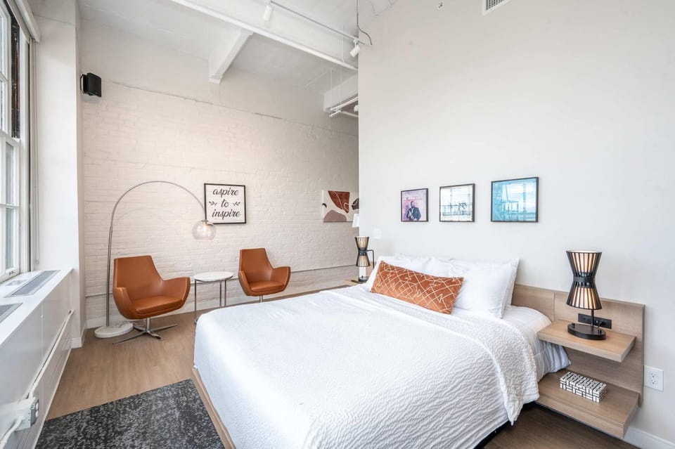 Downtown Cincinnati Studio, Walk to Reds & Casino Apartment in Cincinnati