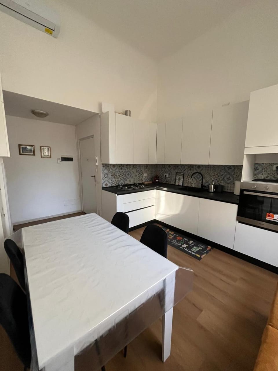 Kitchen or kitchenette, stove