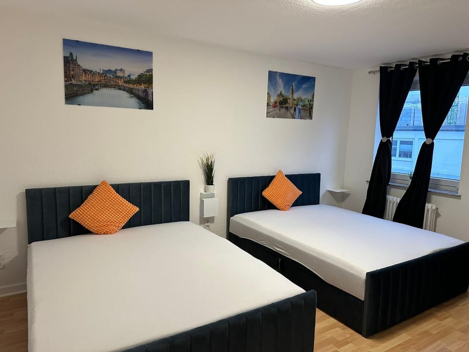 Bed, Photo of the whole room, Bedroom, internet, towels