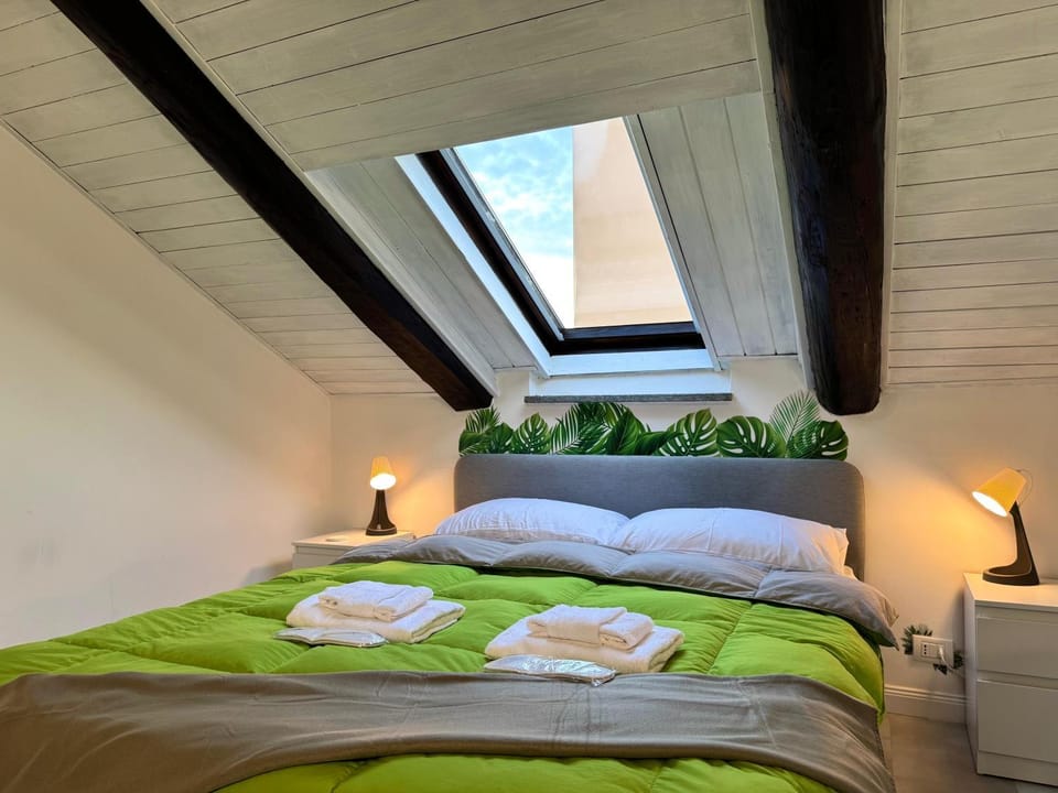 Bed, TV and multimedia, Bedroom, heating, locker, towels, wardrobe, air conditioner