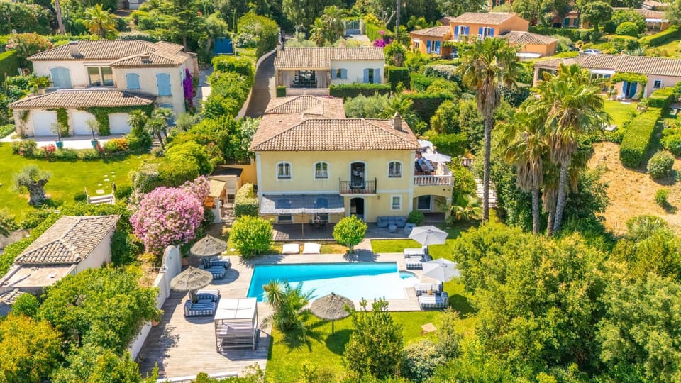 Villa Seize St Tropez Villa in Gassin