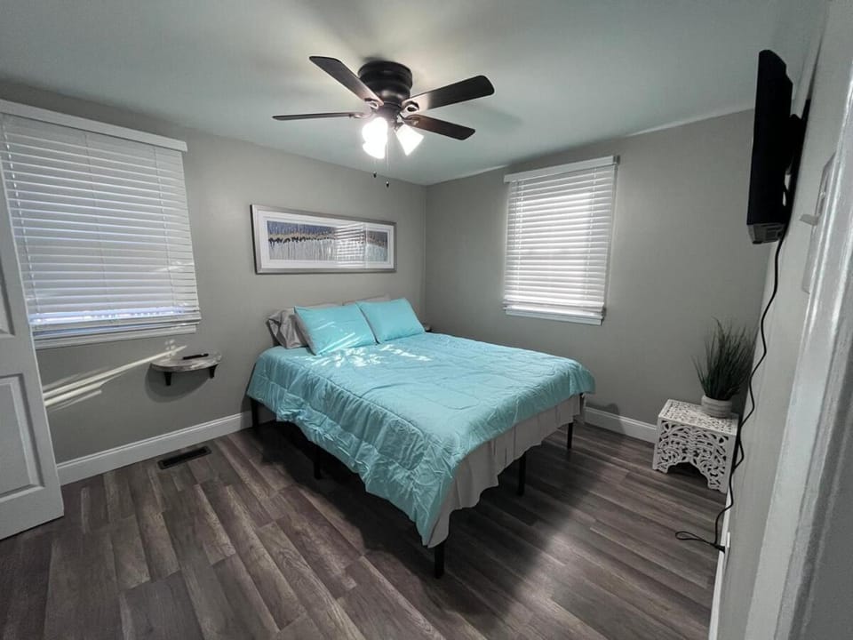 Modern 3BR Home near Raleigh and RTP, EV Charger and Arcade House in Cary