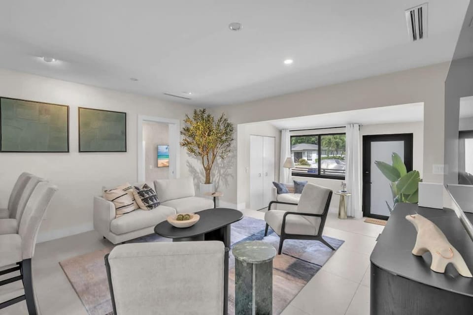 Buena Vista Oasis - 3BR Home Near Art District Family House in Miami