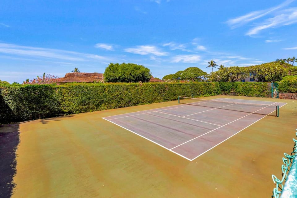 Spacious 2 Level Ocean View Kaanapali Condo - AC 2 Lanai Walk to Beach House in Kaanapali