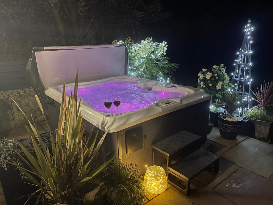 Patio, Patio, Night, Hot Tub
