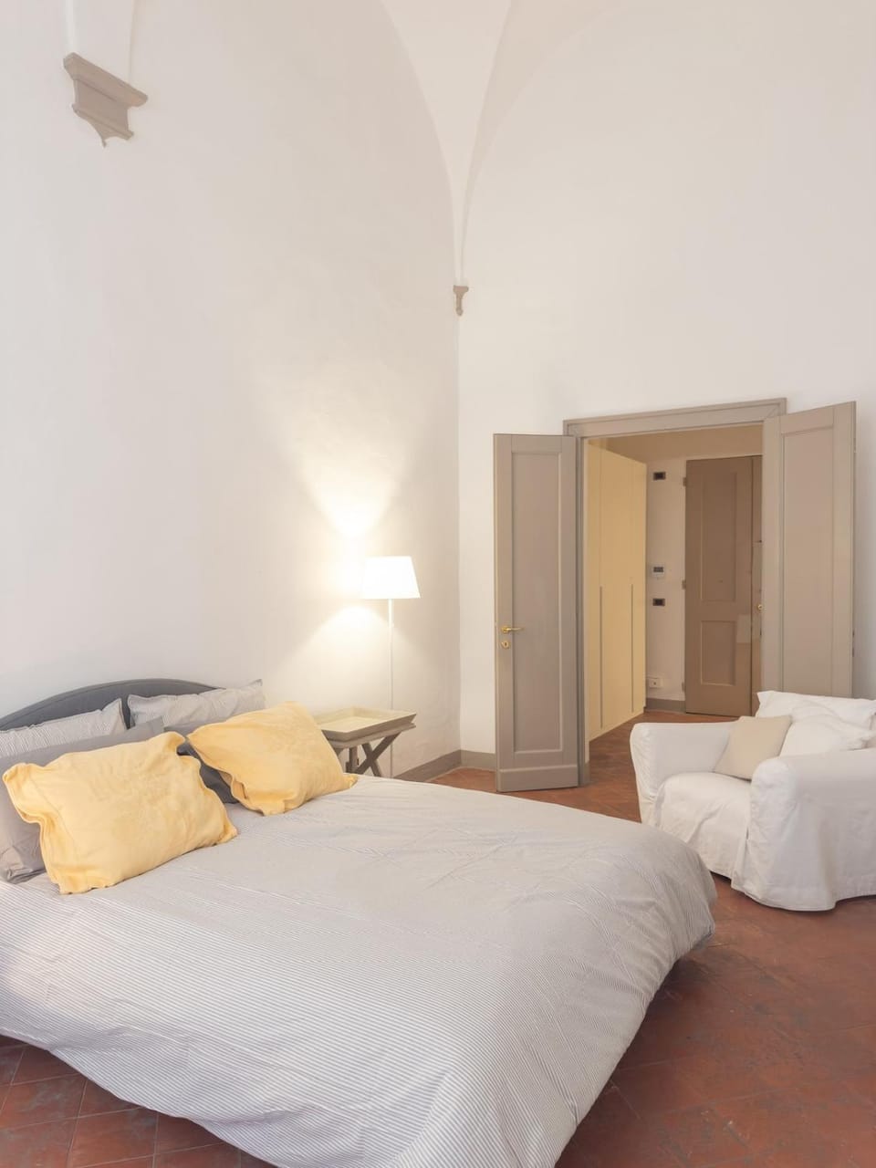 Bed, Photo of the whole room, Bedroom, wardrobe