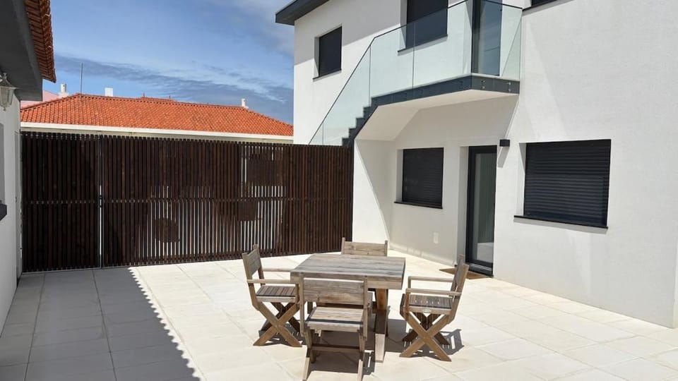 Patio, Dining area