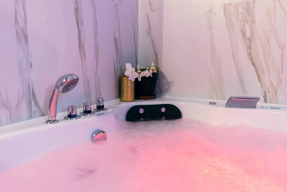 Hot Tub, Hot Tub, Bathroom, Spa and wellness centre/facilities, Bath, towels