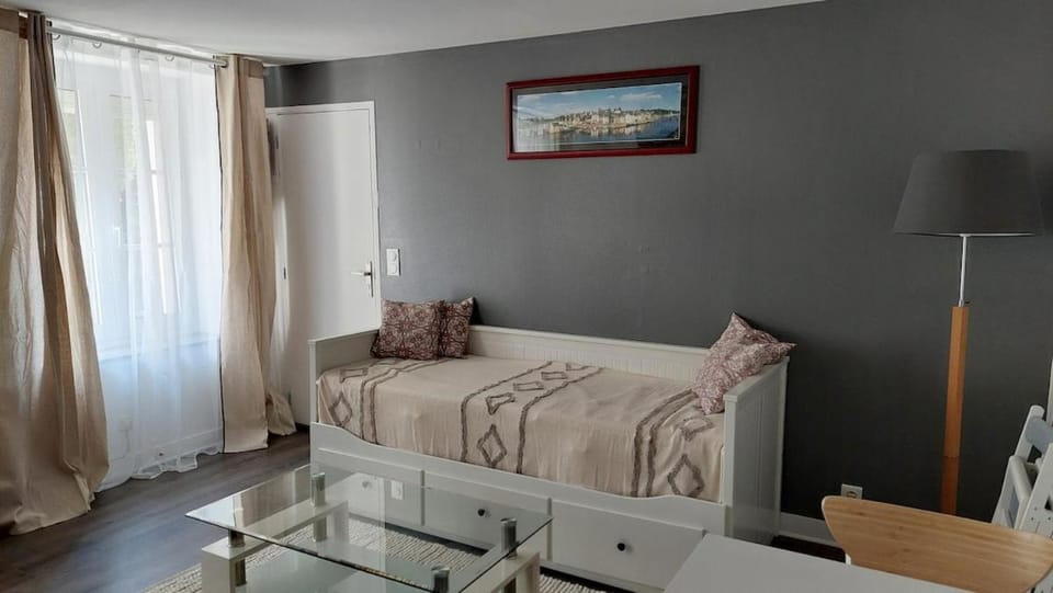 Charmant studio centre ville de Pont-Audemer Apartment in Normandy