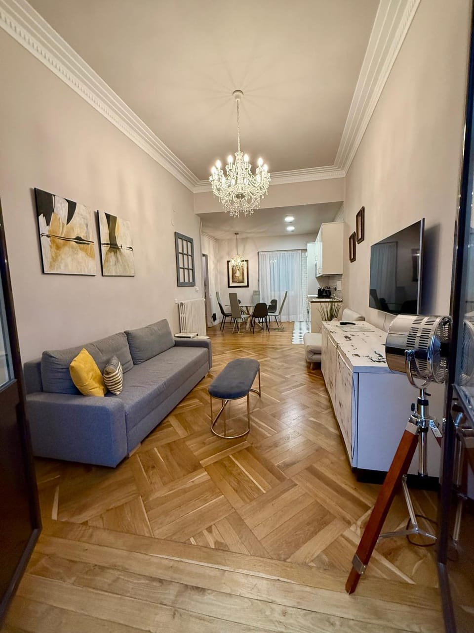 Communal lounge/ TV room