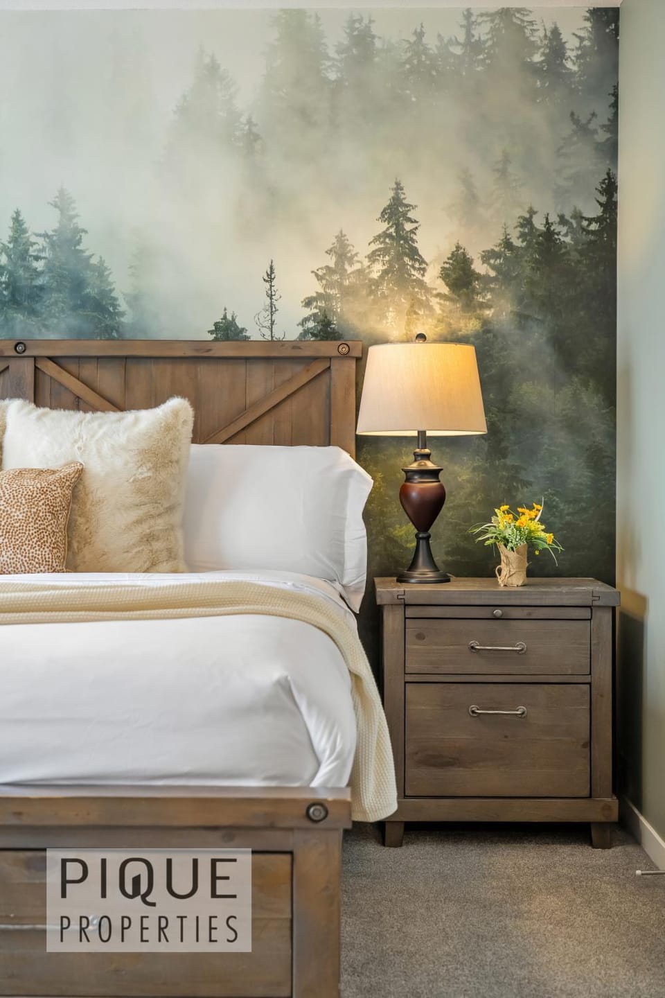 Bed, Decorative detail, Bedroom