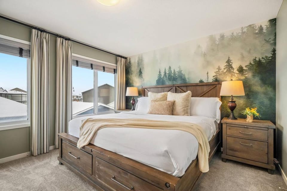 Wild Haven Retreat-HotTub-King Bed-Fireplace-BBQ Apartment in Edmonton