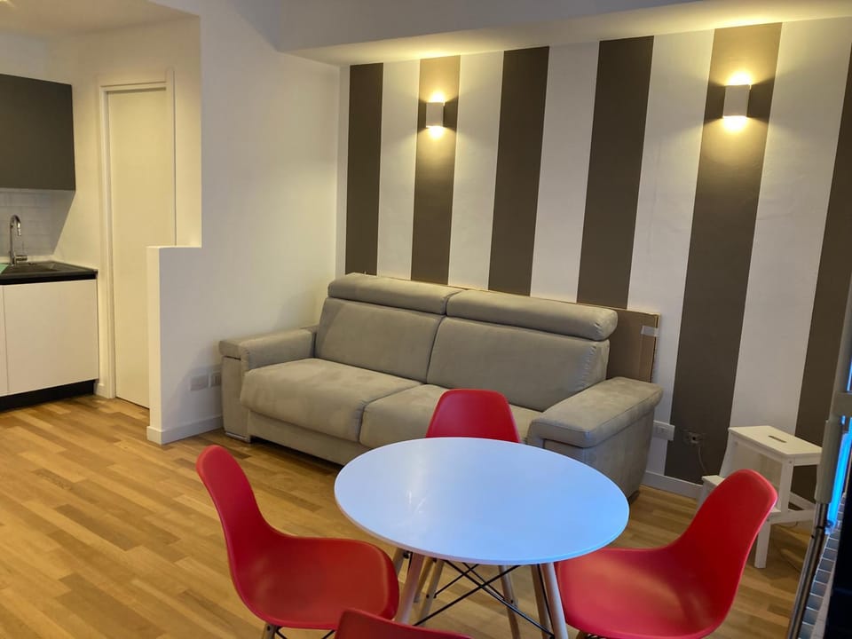 The Lux Apartment Bocconi-Navigli Apartment in Milan