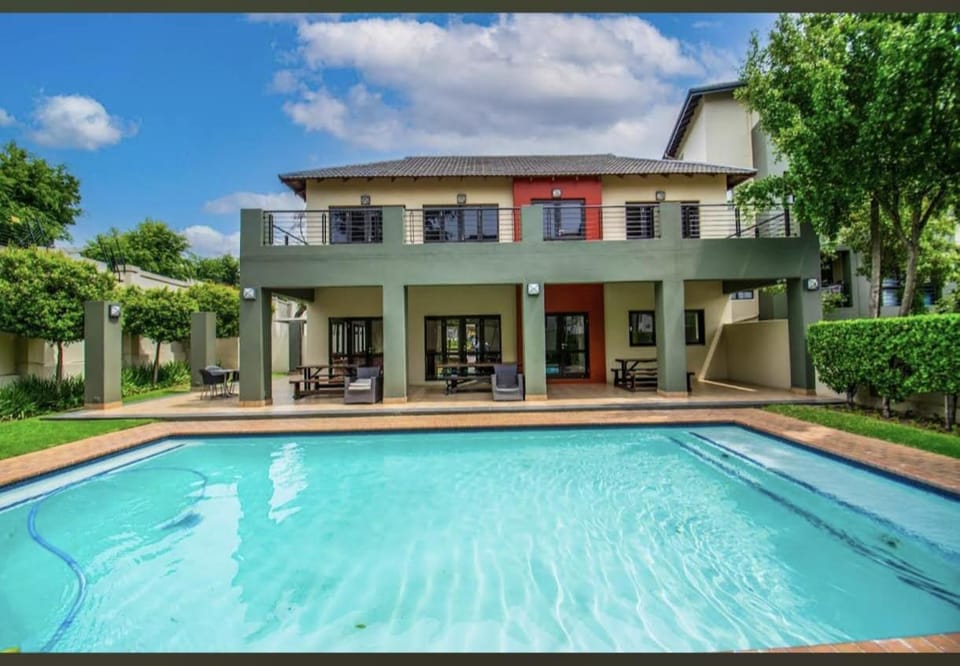 Drift & Dwell Apartment in Sandton
