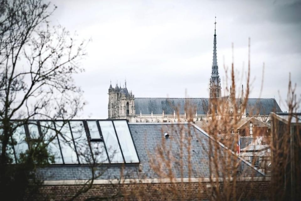 T1 lumineux & cosy, vue Cathédrale, Amiens centre Apartment in Amiens