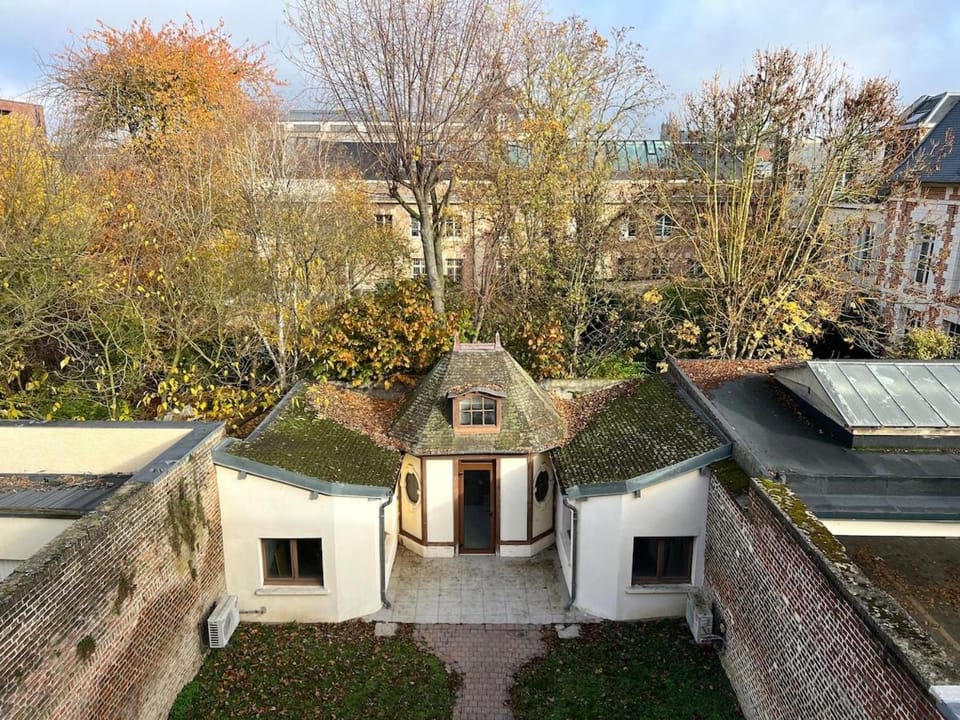 T1 lumineux & cosy, vue Cathédrale, Amiens centre Apartment in Amiens