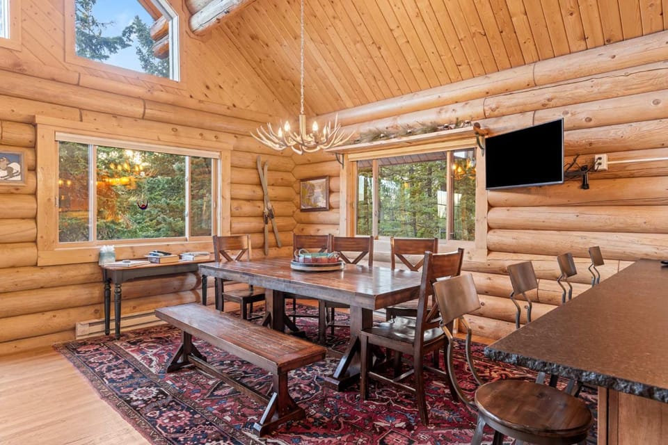 Big Sky Cozy Cabin Lone Peak Views Hot Tub Cabin in Big Sky