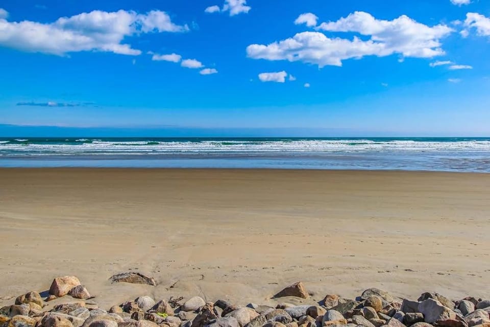 The Lighthouse Getaway -- Holiday House M19 Apartment in Wells