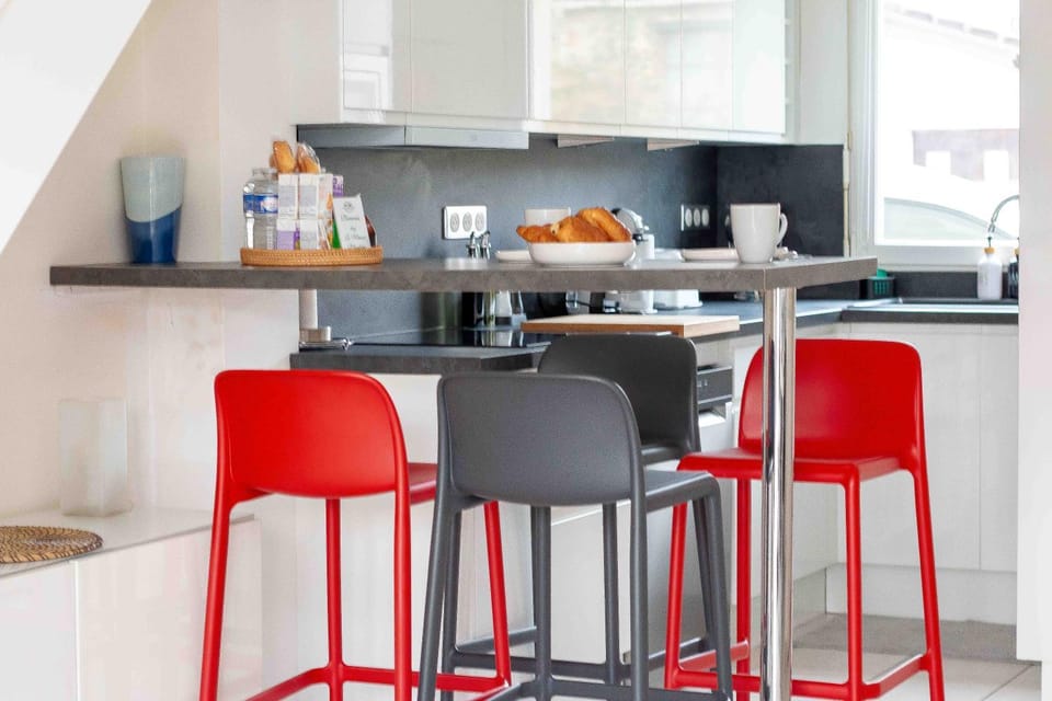 Food and drinks, Dining area, Food