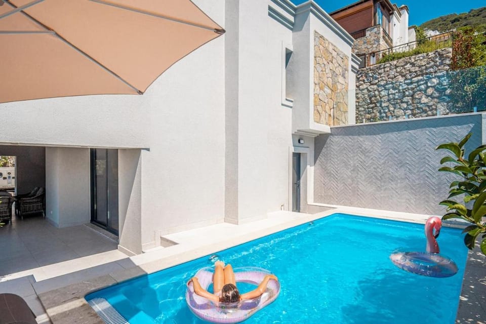Villa 18 by Çimentepe Residence Deluxe - Villa with Heated Pool in Yalikavak Villa in Yalıkavak